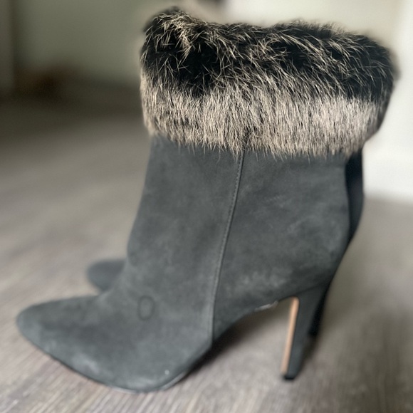 Antonio Melani fur trimmed grey suede heeled booties - Picture 5 of 6